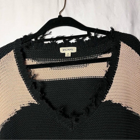 Rag Poets | Black Tan Boxy V-Neck Pullover Sweater, Medium - Picture 7 of 11